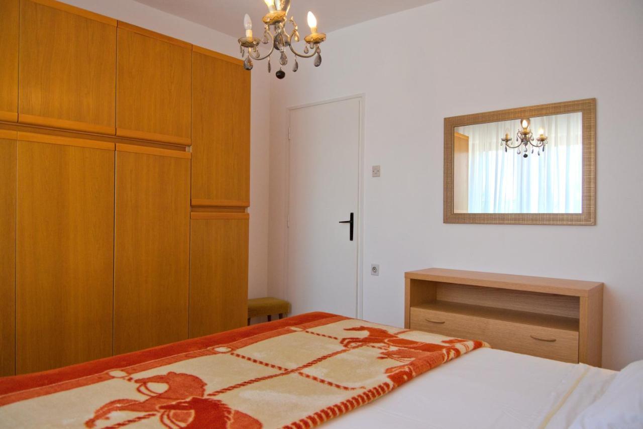 Apartments Vili Umag Exterior photo